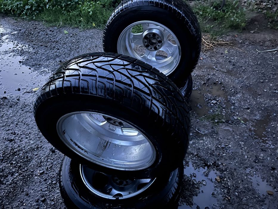 Vand jante cu caucicuri de ML