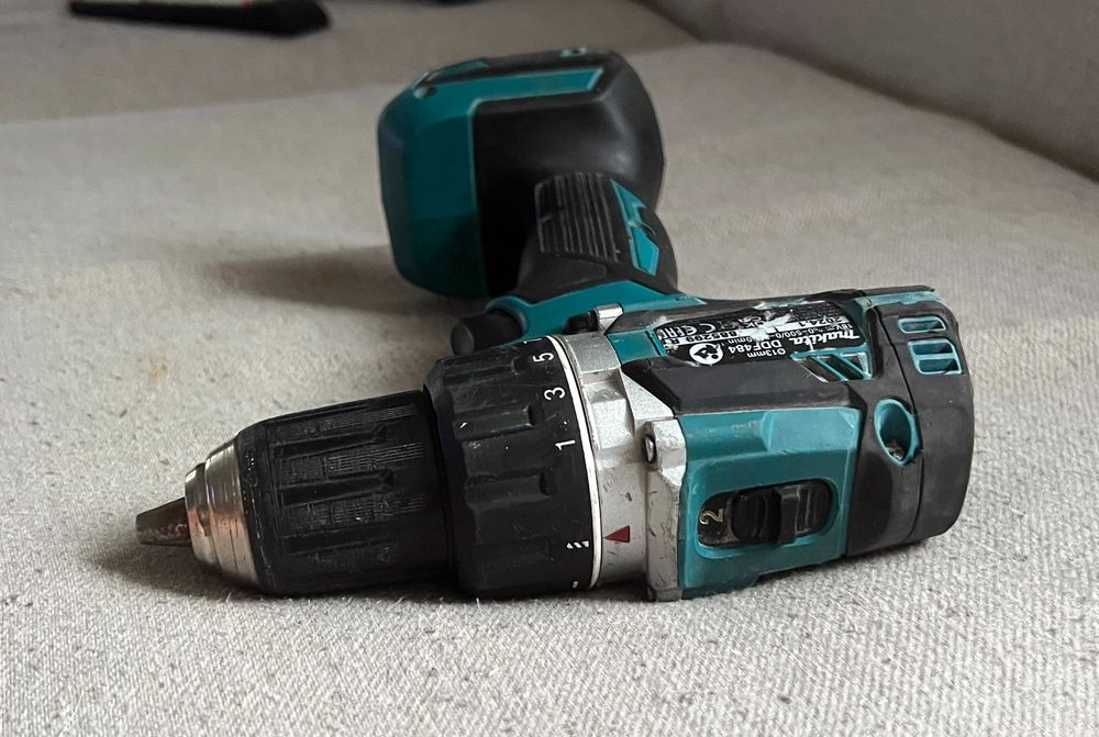 Makita DDF484 18V LXT brushless functionala part doar treapta 2 corp
