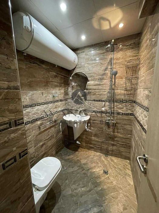 Продава се Тристаен апартамент в Пловдив, Кършияка - 80 кв.м за 2028 €/кв.м - Снимка #6