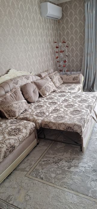 Продам диван 4 м