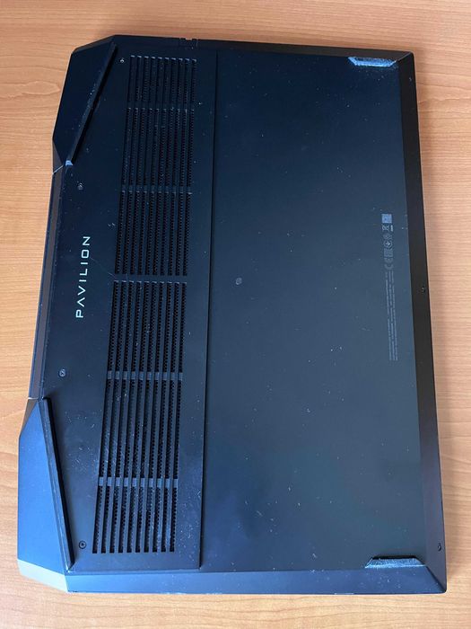 Laptop HP Gaming 15.6" Pavilion 15-dk0002nq – Stare foarte bună