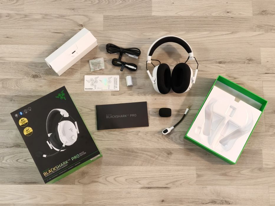 Căști gaming wireless Razer BlackShark V3 Pro NOI