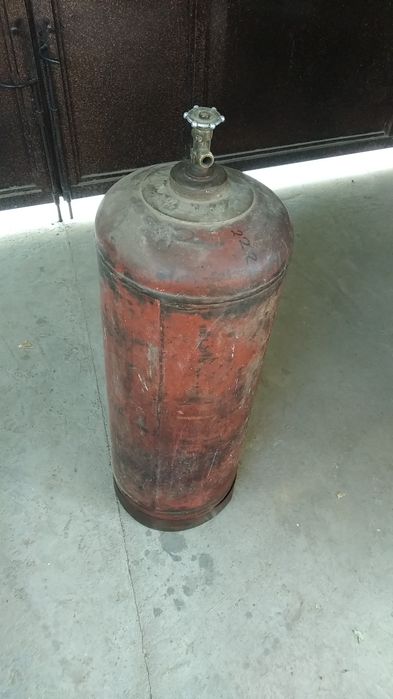 Газовый  баллон продам