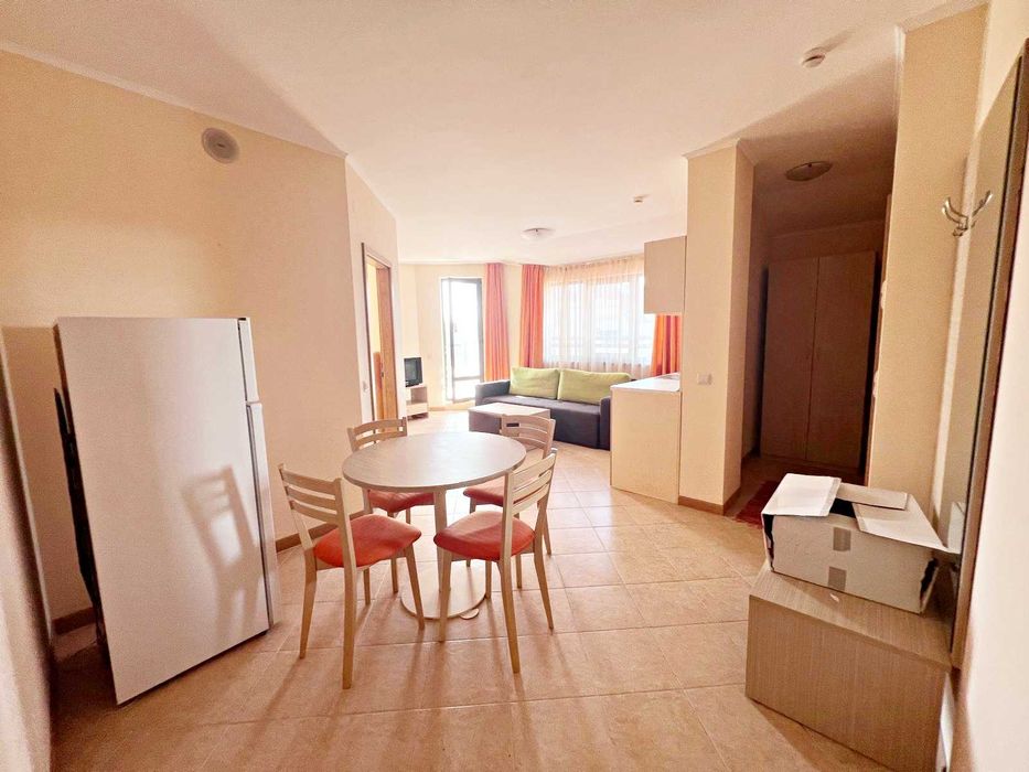 Продава се Двустаен апартамент в к.к. Слънчев бряг - 67 кв.м за 1083 €/кв.м - Снимка #4