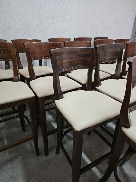 Ликвидация на Чисто Нови високи  Бар столове модел Верона.
Намалената