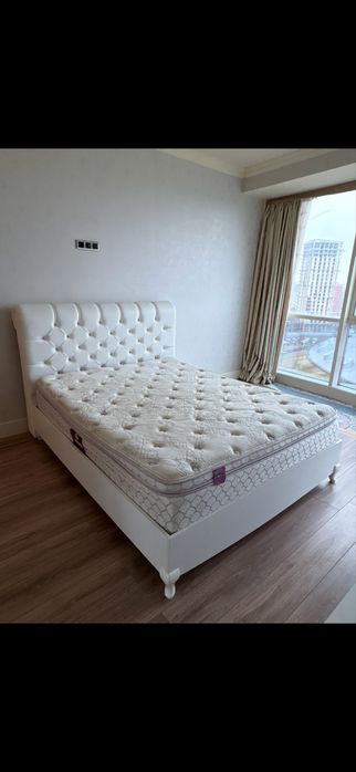 Двухспальная кровать