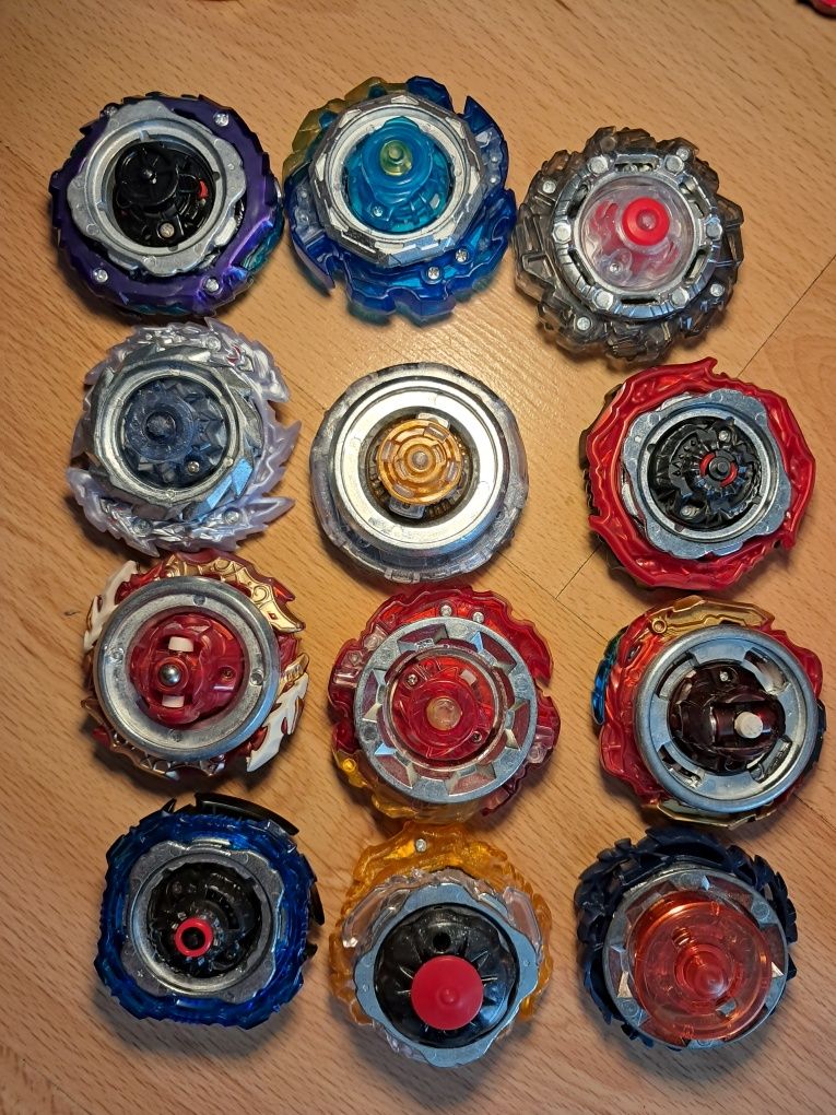 Beyblade burst  lot