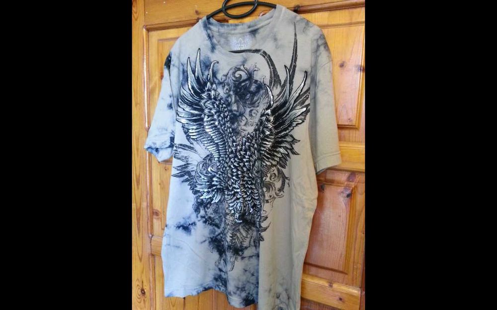 Продавам оригинална тениска  Xzavier