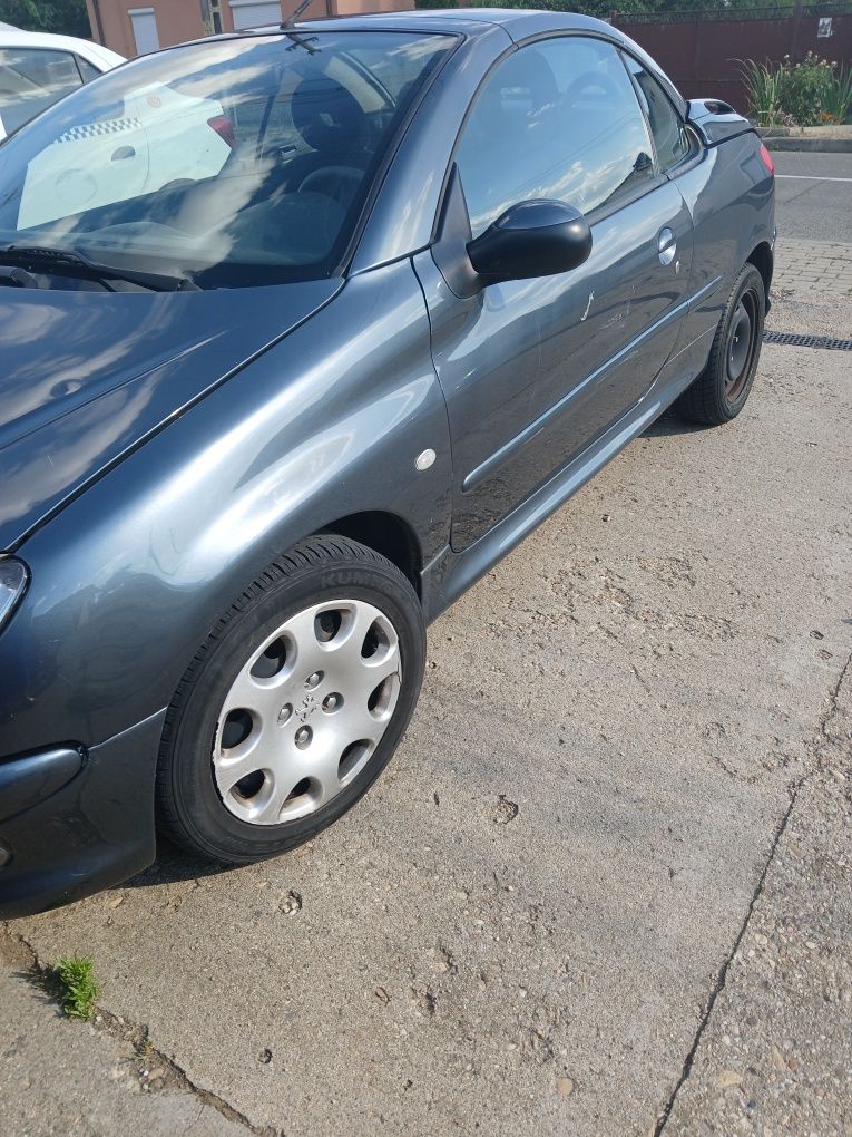 Vând Peugeot 206 cc