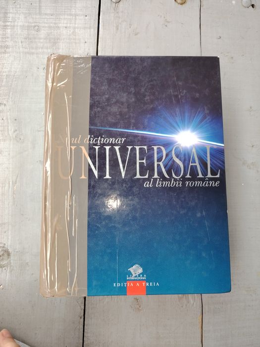 Dicționar universal editura Litera