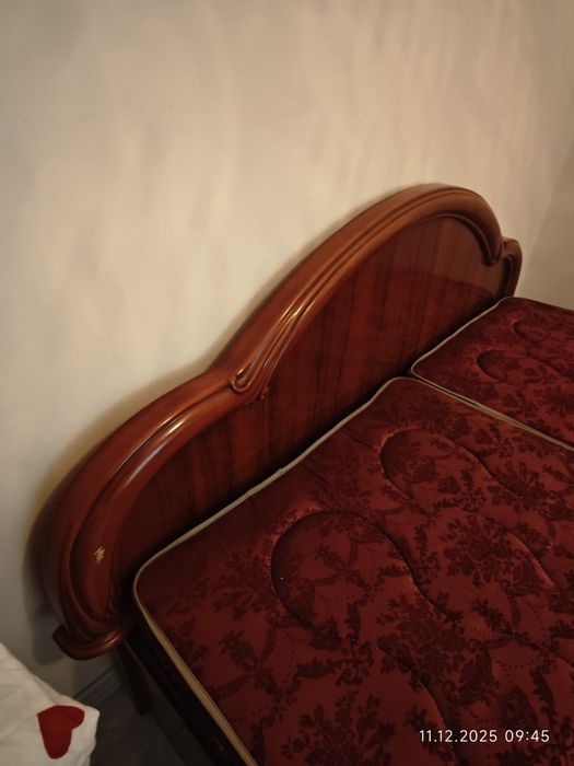 Vând pat mare! Pentru un somn adânc.