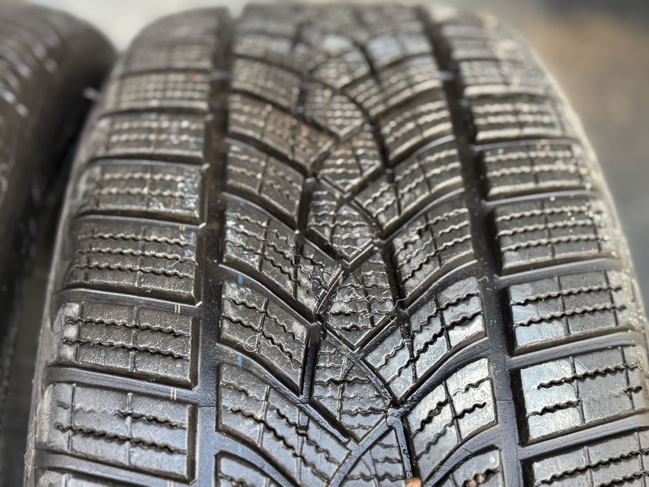 4 Anvelope Iarna Goodyear UltraGrip BMW RunFlat 225/50/17 98H