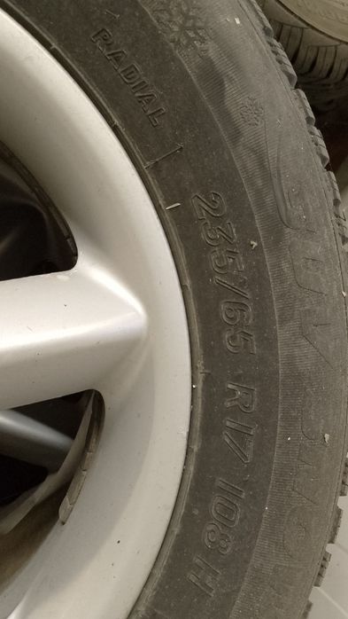 4.бр джанти с гуми зимни от БМВ Х5