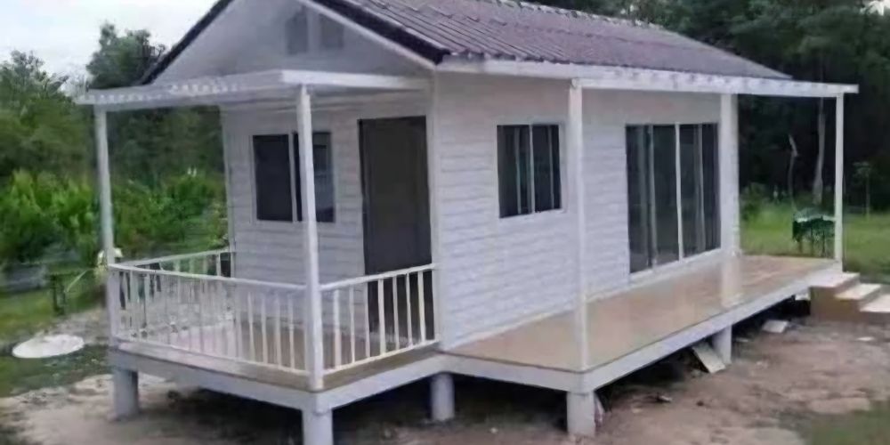 Vând case pe structura metalica acceptam variante auto