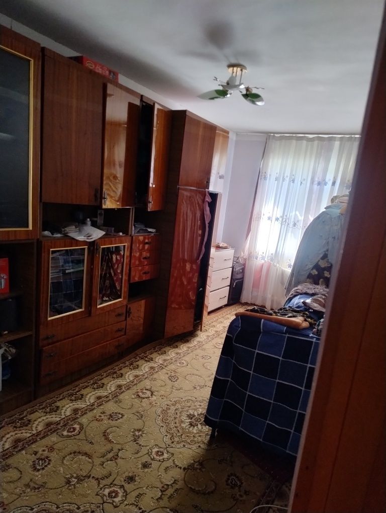 Продаётся 5 комнатная квартира