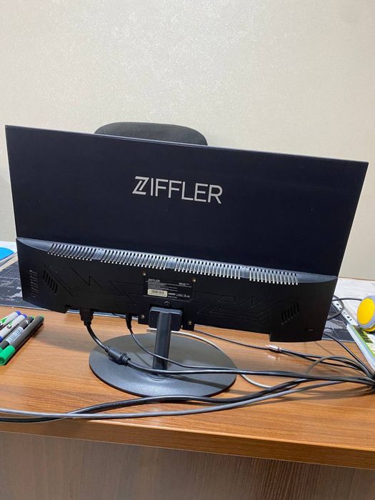 Монитор для компьтера 22