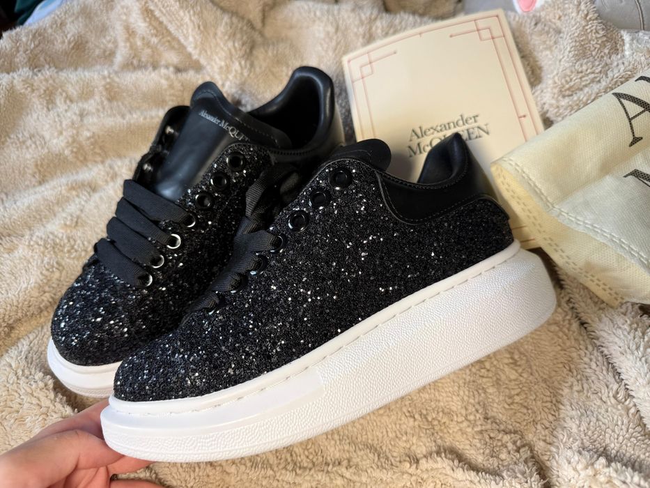 Adidași Alexander McQueen