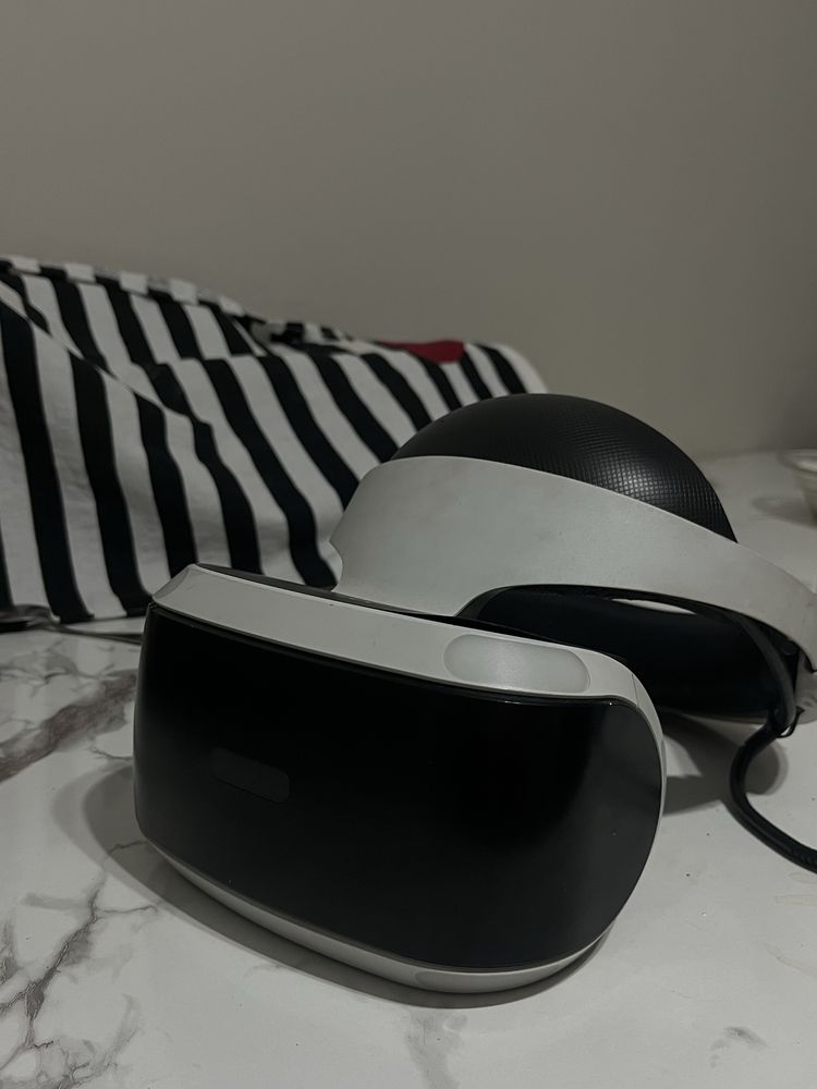 PS4 VR виртуальные очки с PS Camera и диски в подарок
