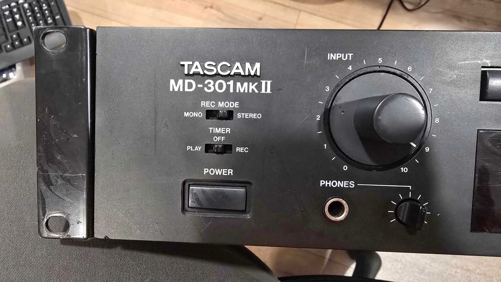 Tascam MD-301MK II Minidisc Deck In Stare Foarte Buna
