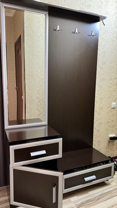 Шкаф в прихожую.