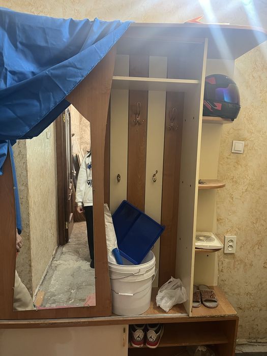 Шкаф 1,5 м отдам даром