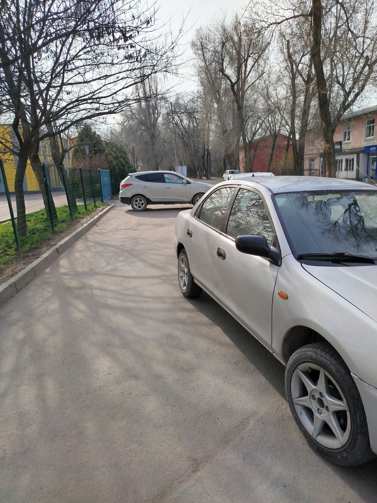 Продам Mazda 323