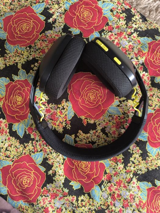 Наушники Logitech g435