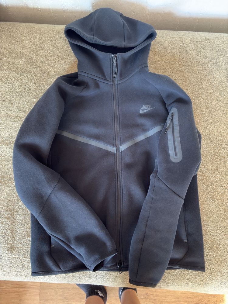 Nike tech fleece горнище М