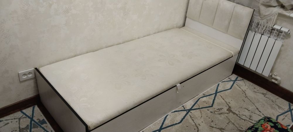 Одноместная кровать