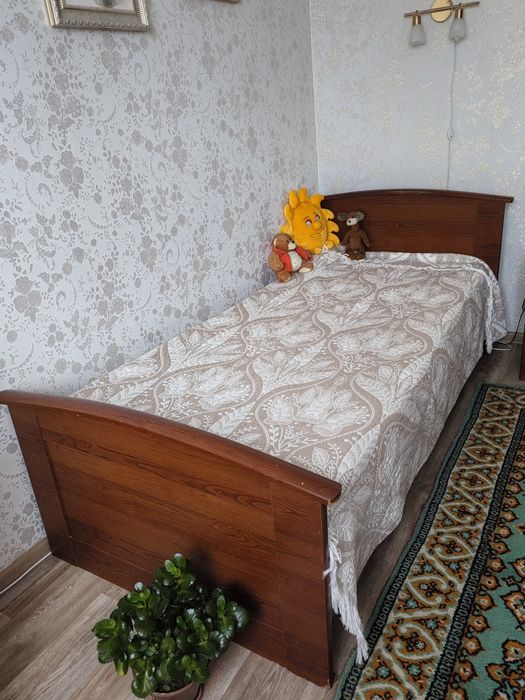 Продам односпальную кровать 15000 тт. с тумбой б/у за 7000 тт. Можно