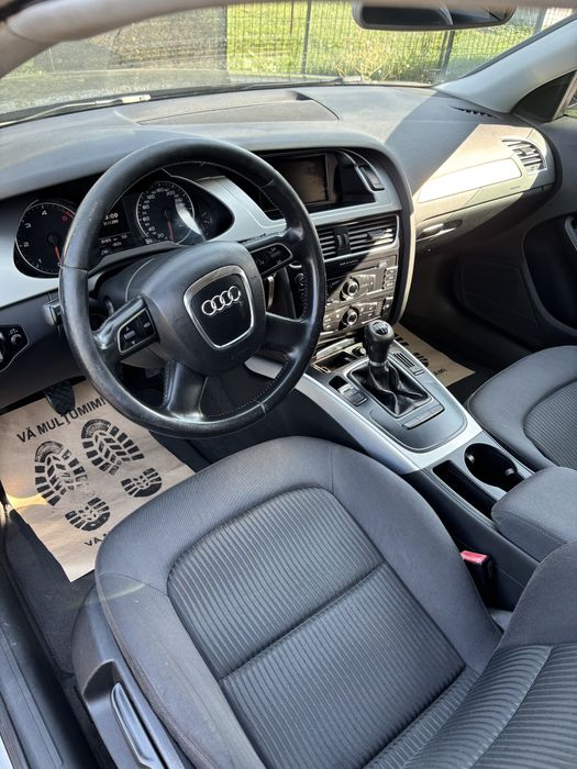 Vând Audi A4 2010 2.0 TDI
