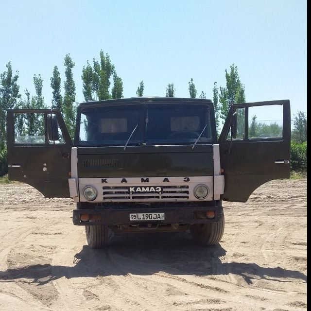 Kamaz samasval sotiladi