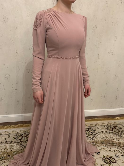 платье новое не разу не одевали