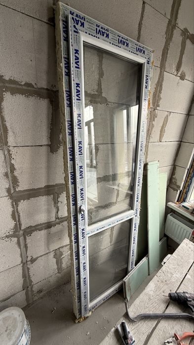 Дверь пластиковая новая