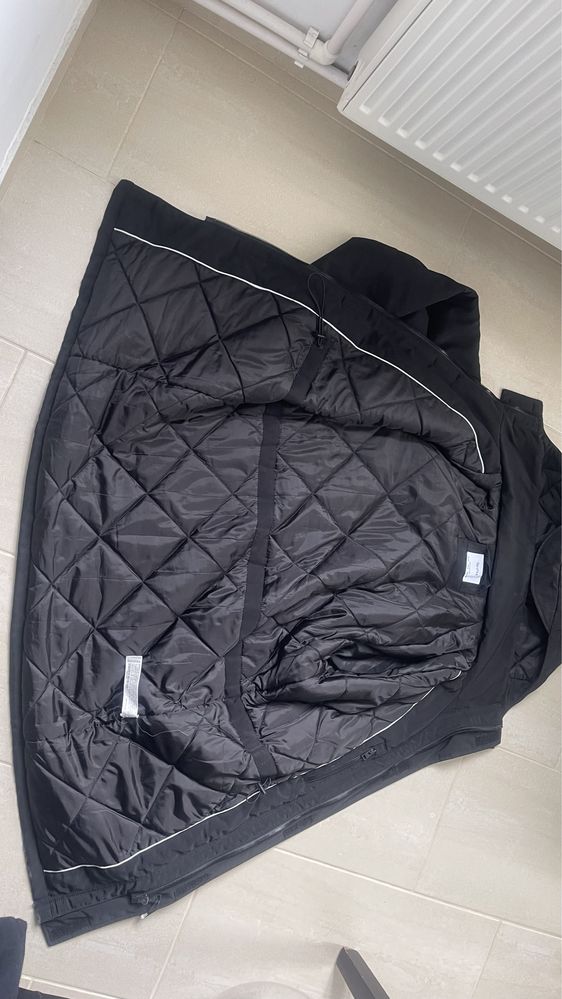 Parka geaca lunga barbati Bershka marime M/L NOUA