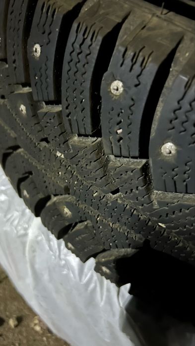 Комплект зим резины триэнджил новые