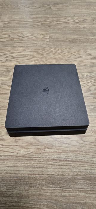 PS4 slim 1T ca nou