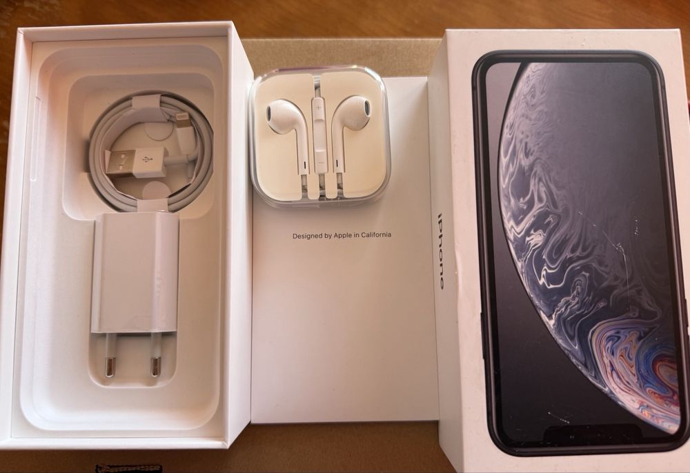 iPhone XR 64gb black 100% батерия