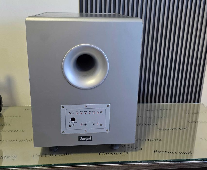 Subufer activ cu amplificare si iesire pt boxe Teufel