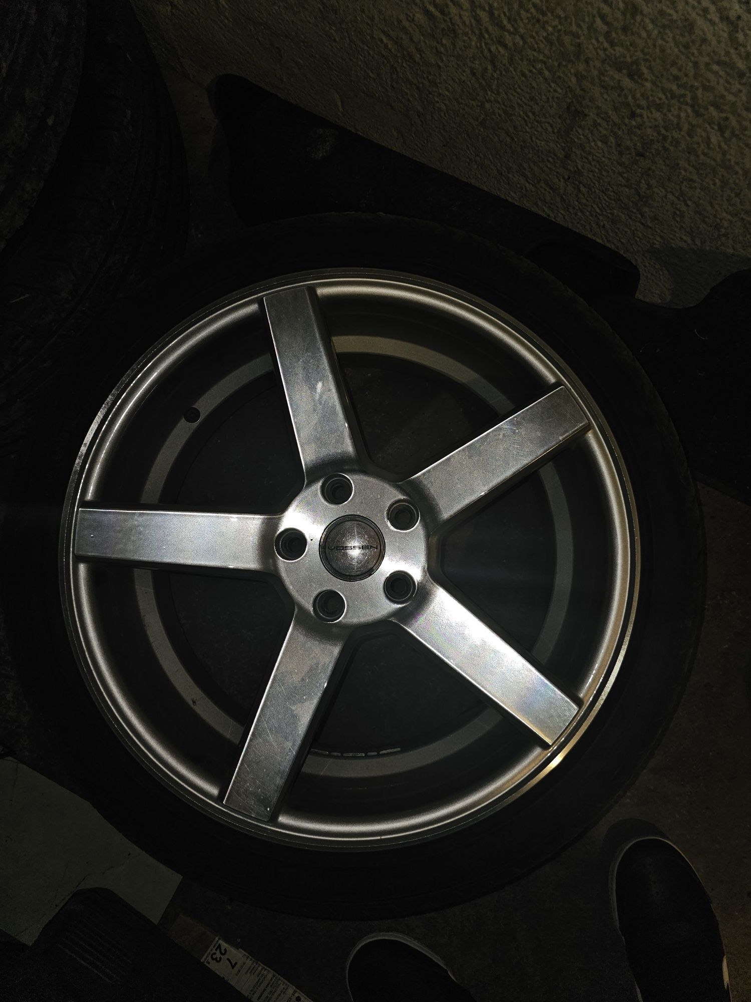 Джанти Vossen CV3 18" Спорт Пакет 5x114.3