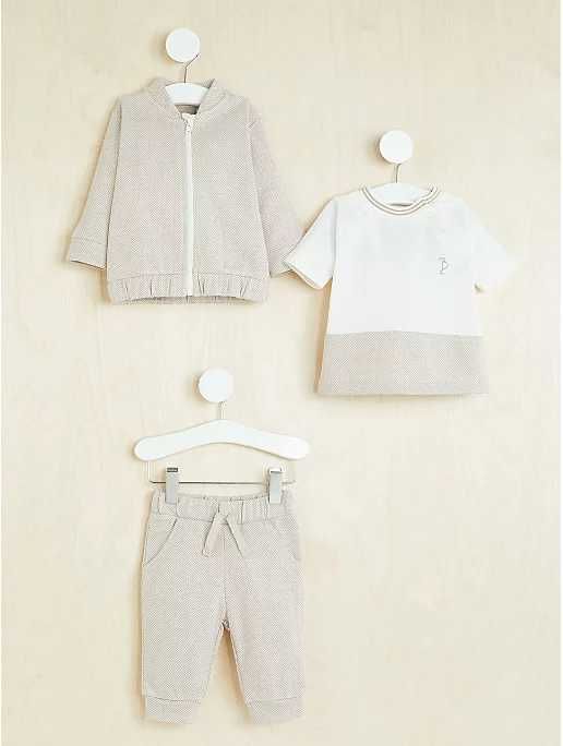 Set 2  piese 9-10 ani  135-140 (nou )