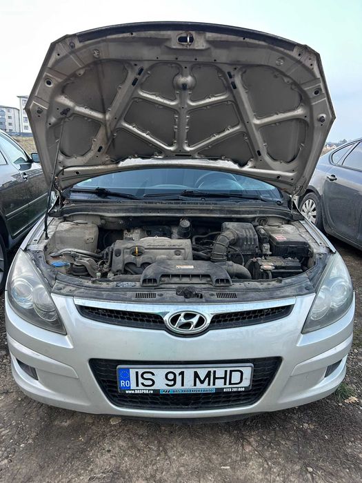 Hyundai i30 Edition 2010 – mașina perfectă pentru familie și navetă