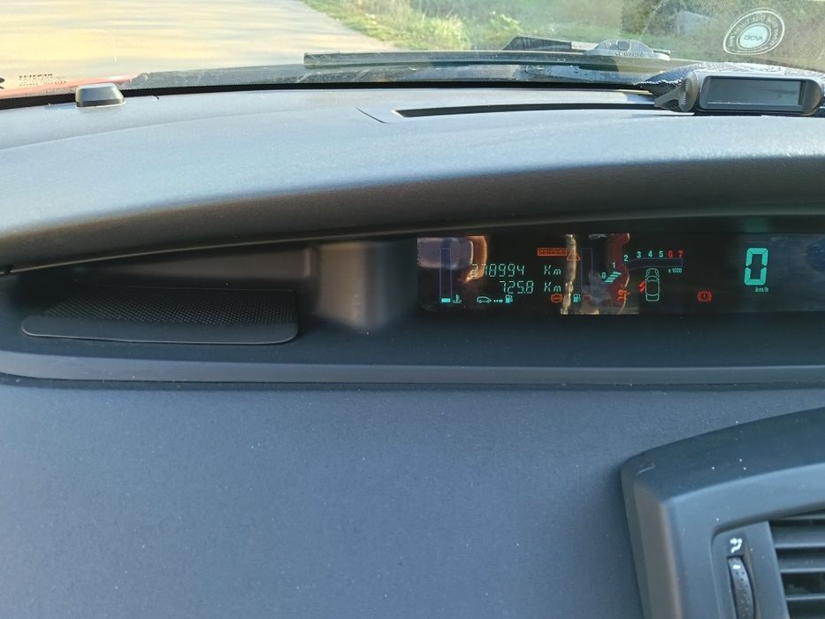 Vând Renault scenic 2