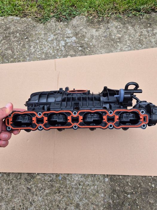 Galerie admisie Noua originala Audi VW 1.8 2.0 TFSI cod 06L133201FR