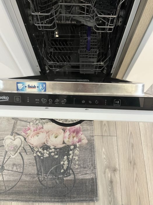 Masina de spalat vase Beko