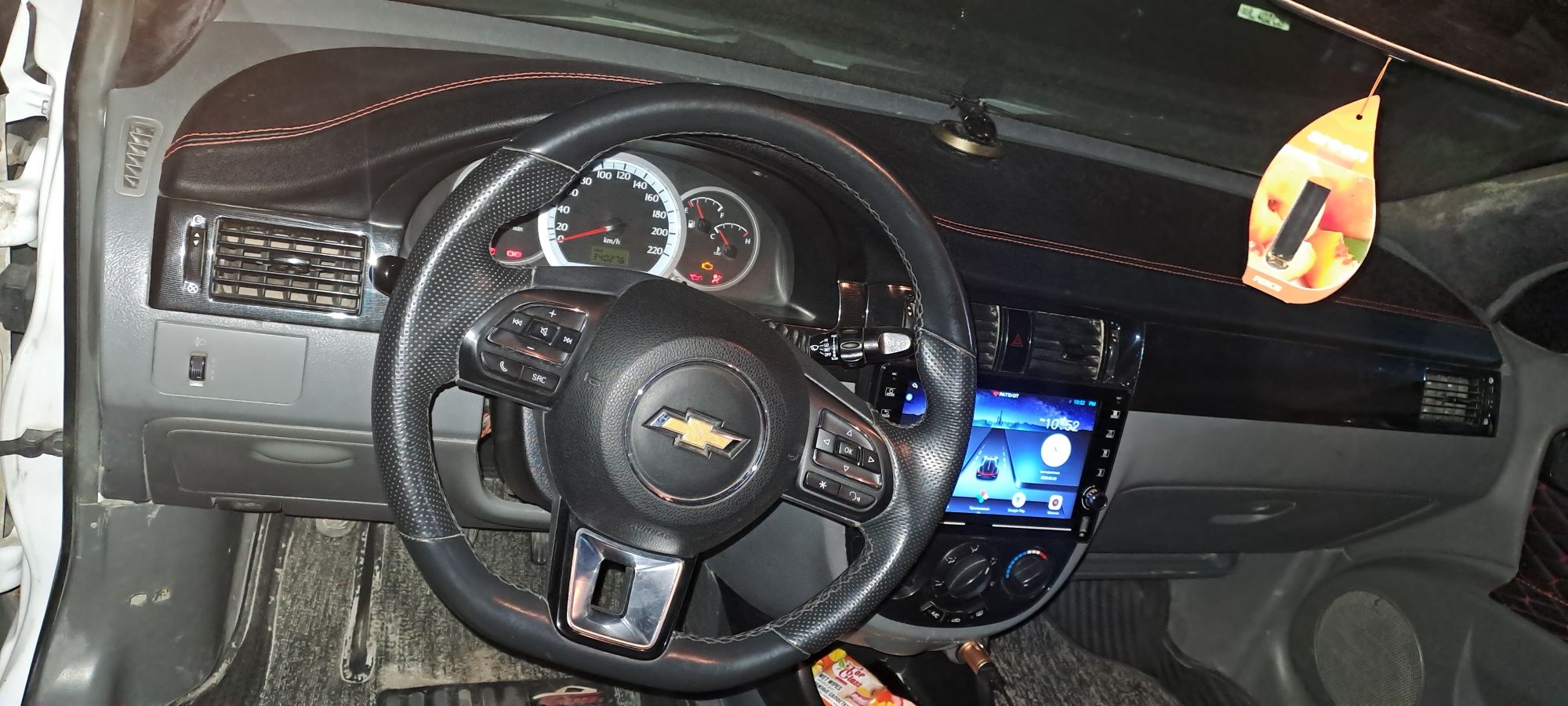 Енгил автомобил ласетти 1.8