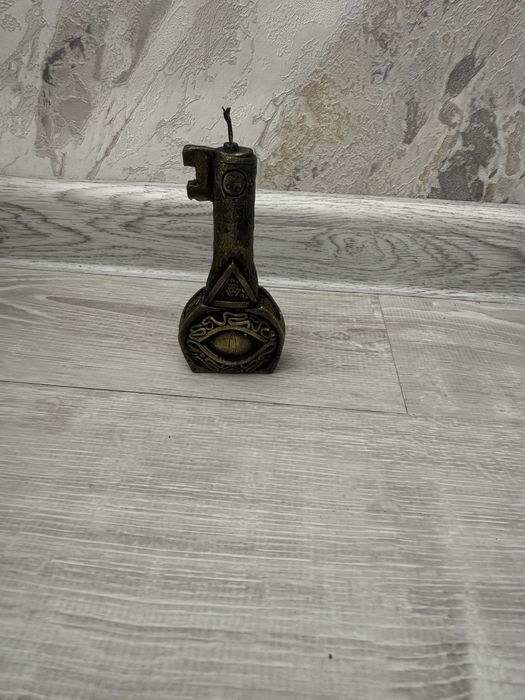 Свечи восковые фигурные разные