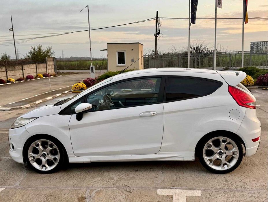 Ford Fiesta 1.6 Diesel, 2009 - bine intretinuta.