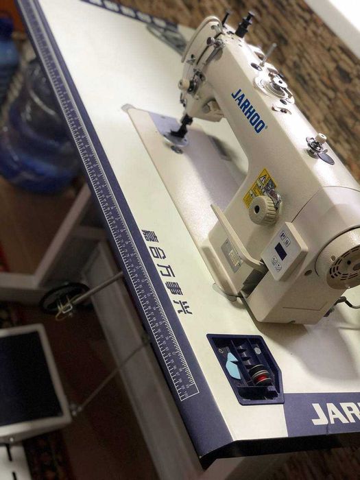 Продам промышленную машинку шагай-ка в отличном состоянии