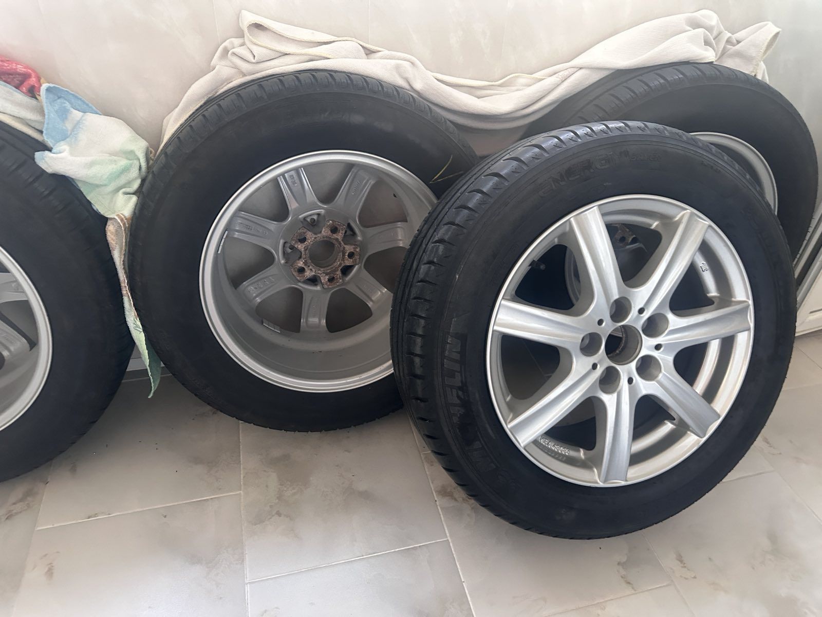 4 бр. алуминиеви джанти Rial 16” – с гуми Michelin 205/60 R16 (DOT 2